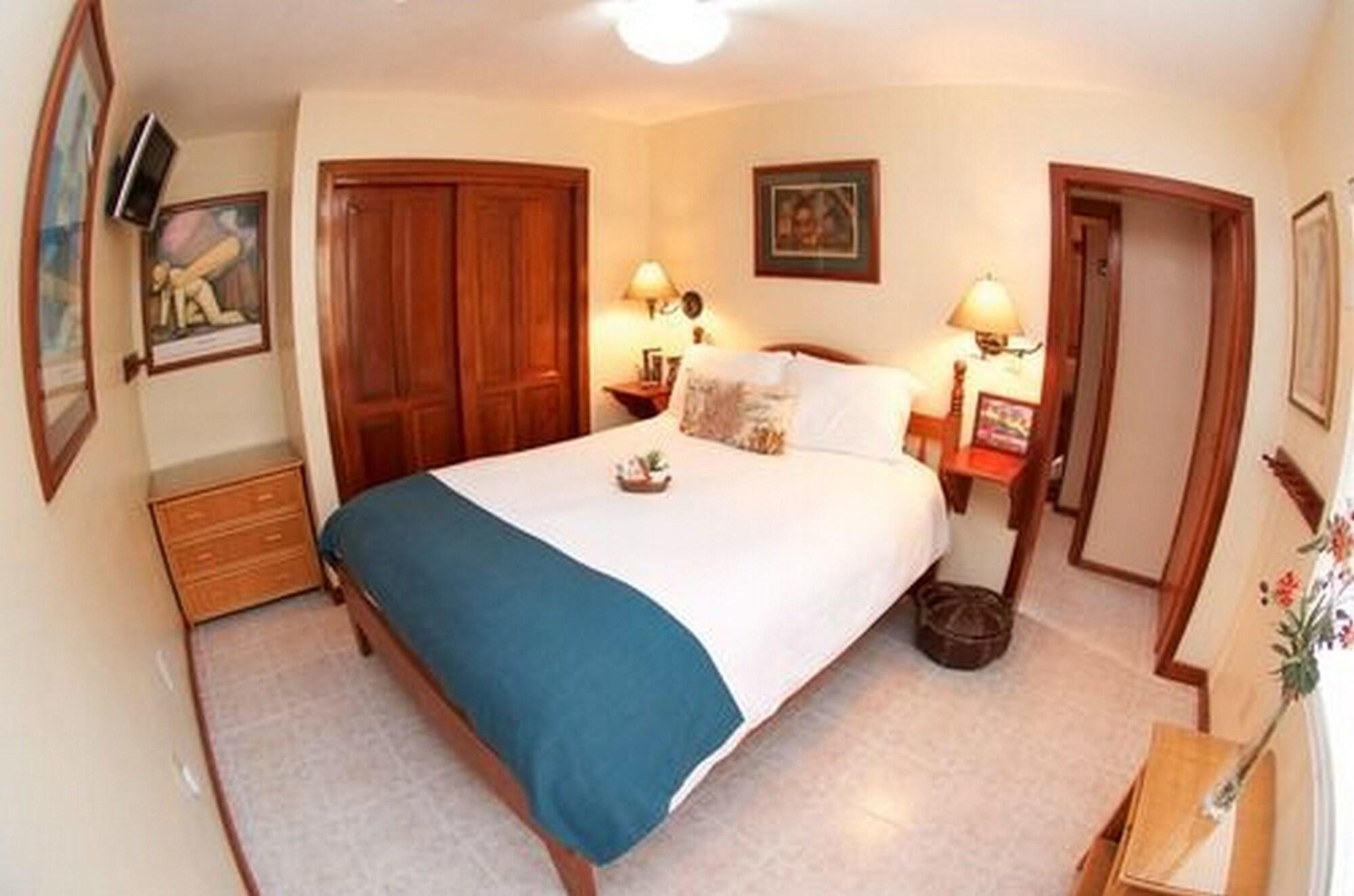 The Palms Oceanfront Suites San Pedro  Exteriér fotografie