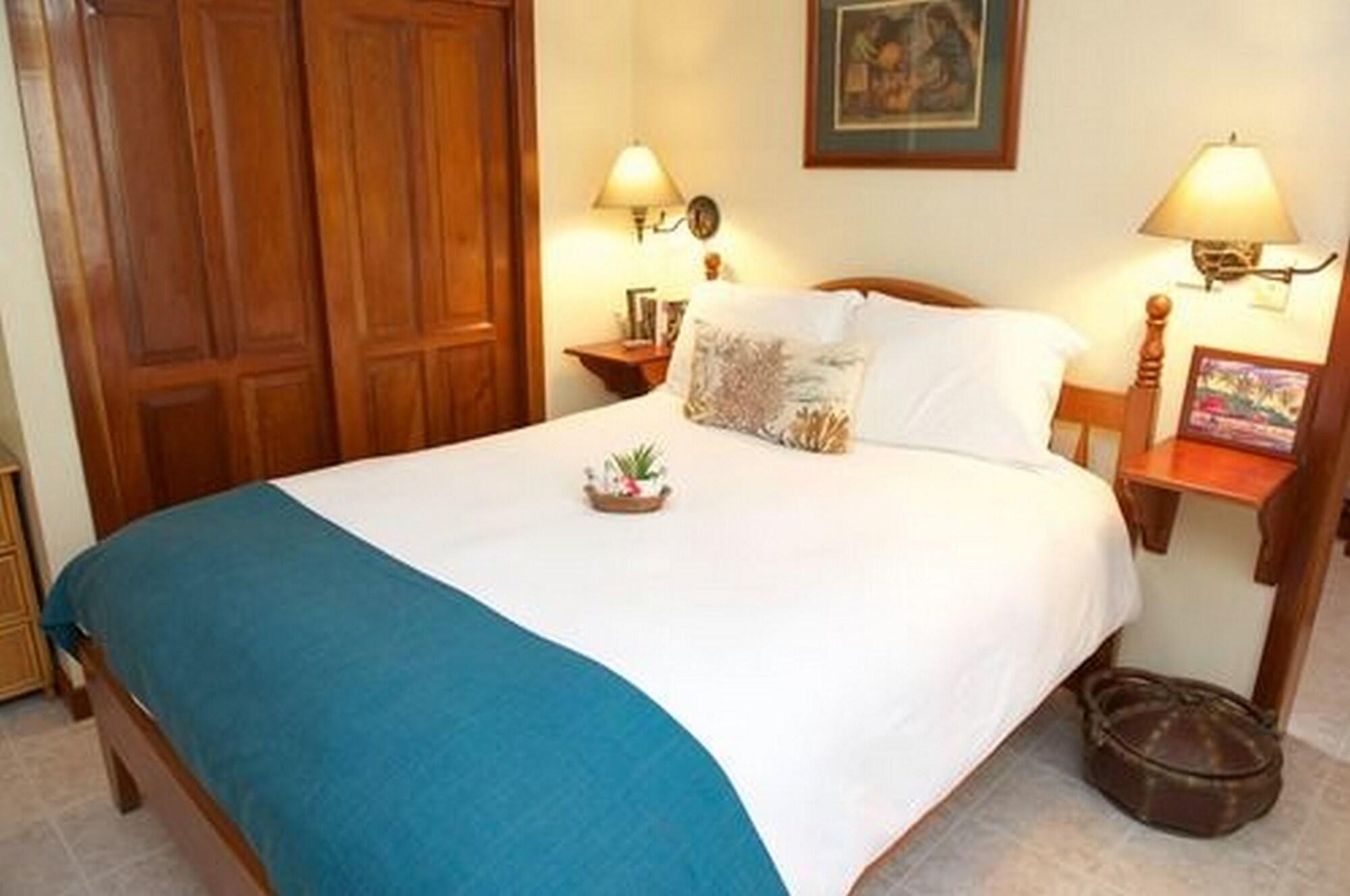 The Palms Oceanfront Suites San Pedro  Exteriér fotografie