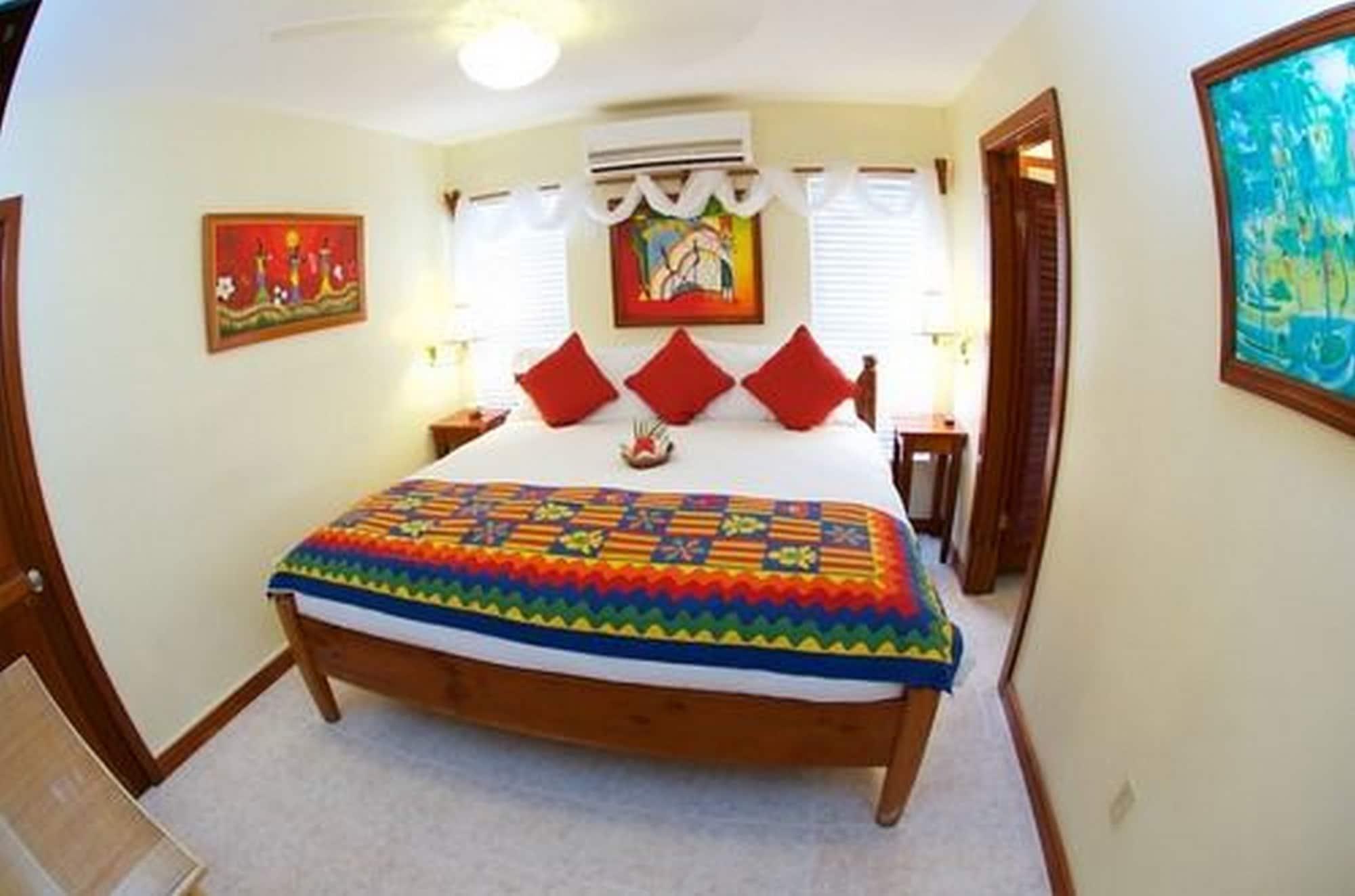 The Palms Oceanfront Suites San Pedro  Exteriér fotografie