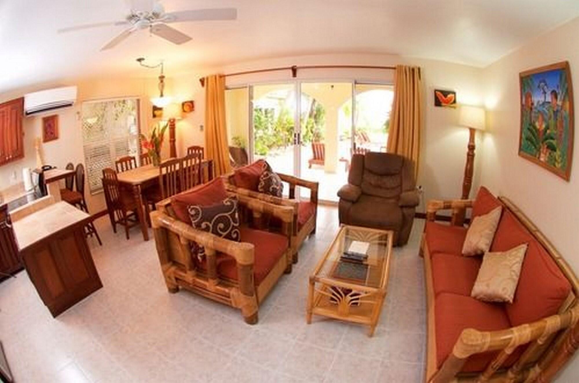 The Palms Oceanfront Suites San Pedro  Exteriér fotografie