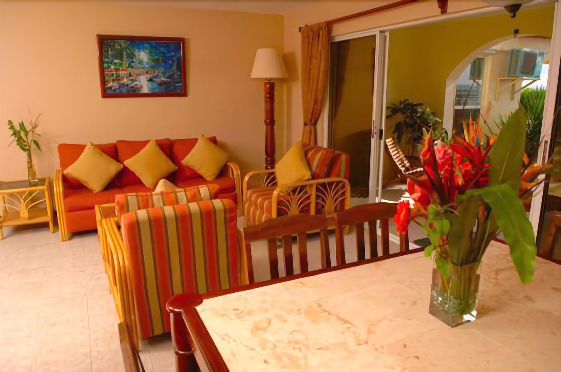 The Palms Oceanfront Suites San Pedro  Exteriér fotografie