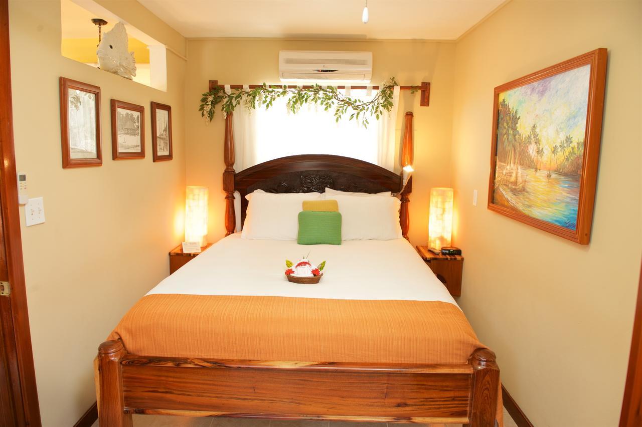 The Palms Oceanfront Suites San Pedro  Exteriér fotografie